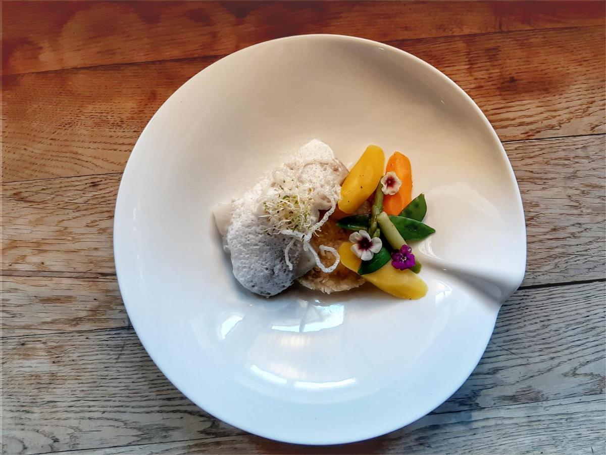 Hotel Restaurant L'Orchidee Ensisheim Bagian luar foto