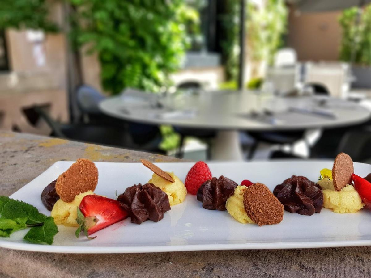 Hotel Restaurant L'Orchidee Ensisheim Bagian luar foto