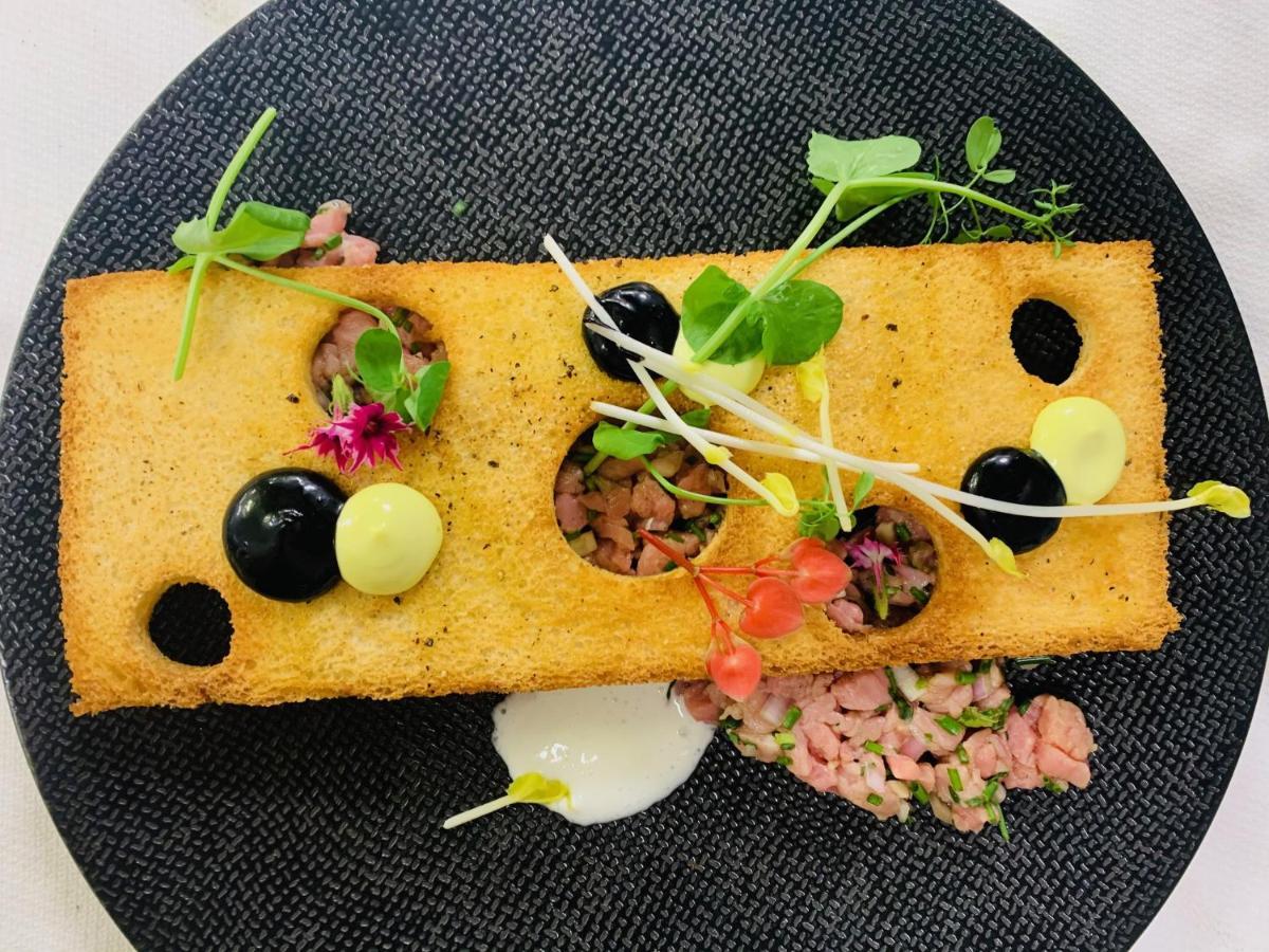 Hotel Restaurant L'Orchidee Ensisheim Bagian luar foto