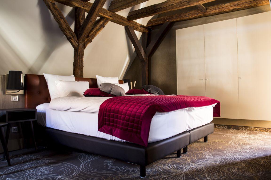 Hotel Restaurant L'Orchidee Ensisheim Bagian luar foto
